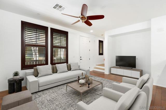 10653 Golden Willow, San Diego CA: https://media.crmls.org/mediaz/182afb0e-e844-48cf-bffb-fea6fde08660.jpg