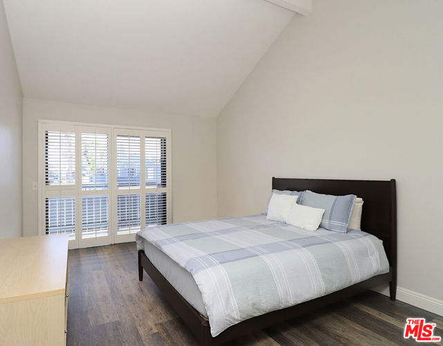 7306 Quill Drive, Downey CA: https://media.crmls.org/mediaz/182b039b-eb0d-4ab4-9e06-cc3f829fcfc8.jpg