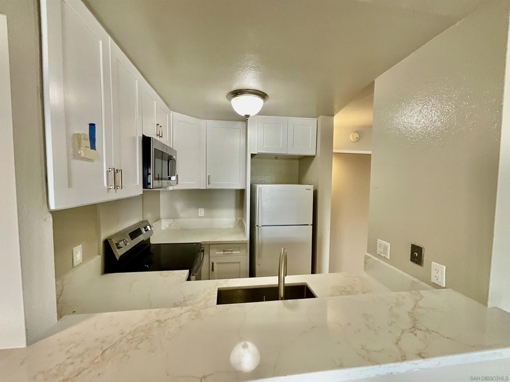 4060 Huerfano Ave - photo 6