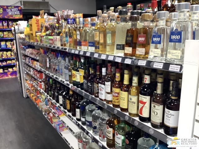 19345 Indian Canyon, Palm Springs CA: https://media.crmls.org/mediaz/182b407e-f7e3-4ee9-9170-870d256e246a.jpg