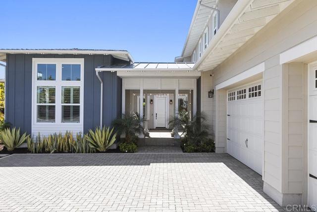 Image 3 of 43 For 964 Urania Avenue