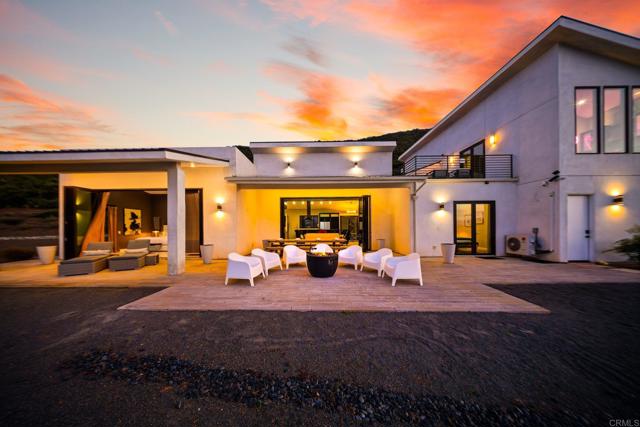 42950 Ivy Street, Murrieta CA: https://media.crmls.org/mediaz/182d061b-d776-46ea-aa52-9f86374e4fae.jpg
