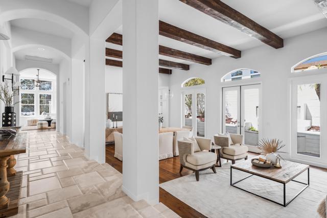 Detail Gallery Image 12 of 38 For 1345 Corvidae St, Carlsbad,  CA 92011 - 3 Beds | 3/1 Baths