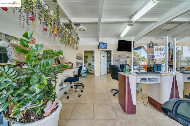 Image 43 of 49 For 15028 Hesperian Blvd