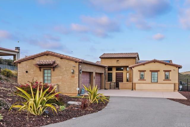 Detail Gallery Image 2 of 57 For 3881 Rancho Summit Dr, Encinitas,  CA 92024 - 4 Beds | 5 Baths