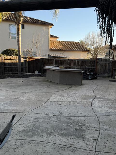 Image 43 of 44 For 9471 Mourverde Court