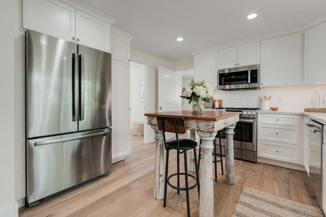 430 Hillcrest Drive, Aptos CA: https://media.crmls.org/mediaz/182e935a-cf24-4156-a101-08b4be19e82e.jpg