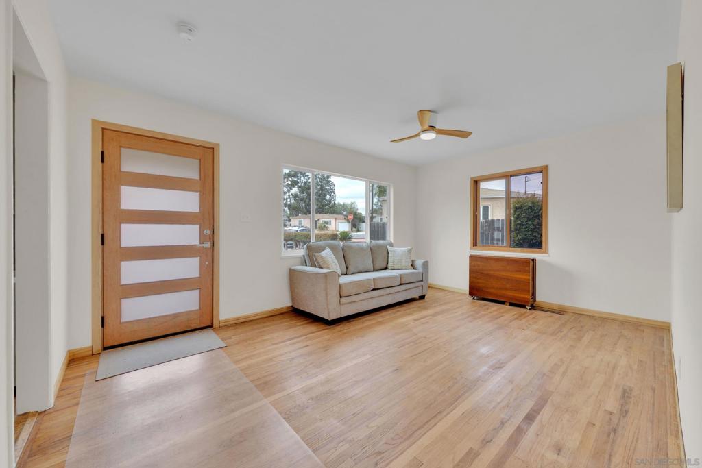2259 Haniman Dr - photo 4