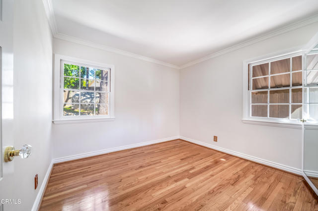 5028 El Adobe Lane, La Crescenta CA: https://media.crmls.org/mediaz/182f0e03-1982-454f-9450-fd4867d44c67.jpg