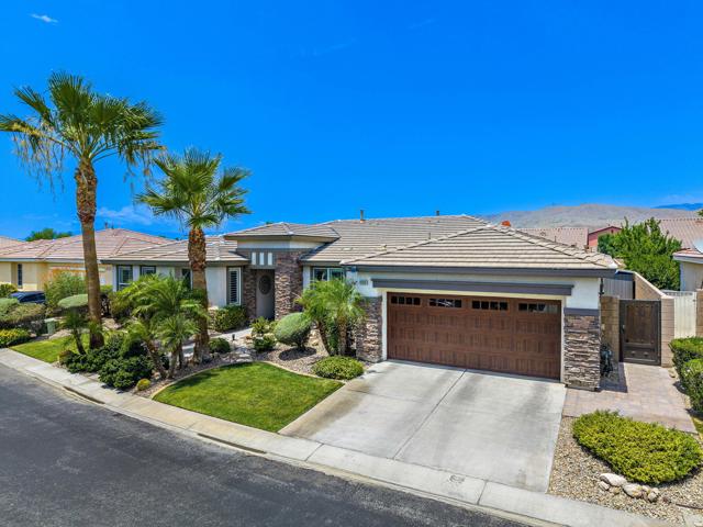 82806 Vincent Drive, Indio CA: https://media.crmls.org/mediaz/182f569c-c253-4dda-90bd-4756f7067df6.jpg