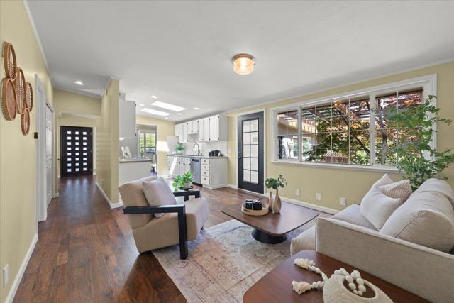 494 Century Drive, Campbell CA: https://media.crmls.org/mediaz/1831d878-99d7-4fe6-b532-91af54d40c91.jpg