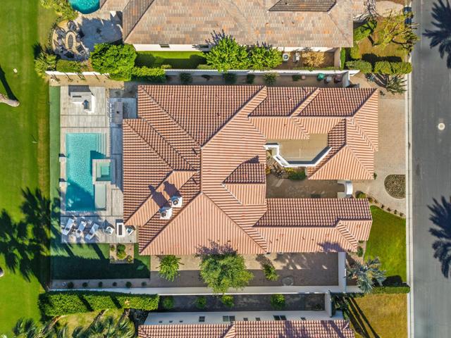 51461 Marbella Court, La Quinta CA: https://media.crmls.org/mediaz/1832aad4-d6c7-4bd5-b7e0-29939ef10cf9.jpg