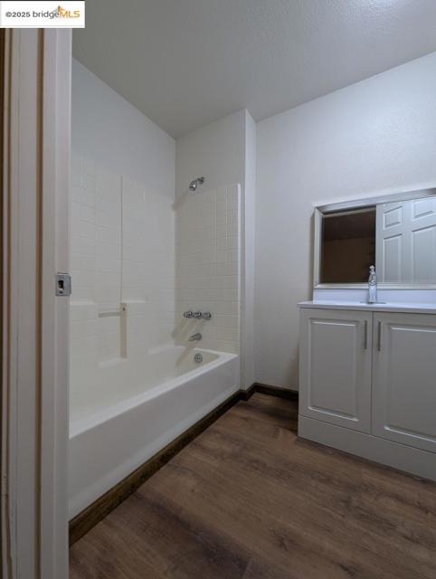 2950 Bear Canyon RD, Los Gatos CA: https://media.crmls.org/mediaz/1832b0d5-b688-4f18-abb6-f9be904ba4ea.jpg
