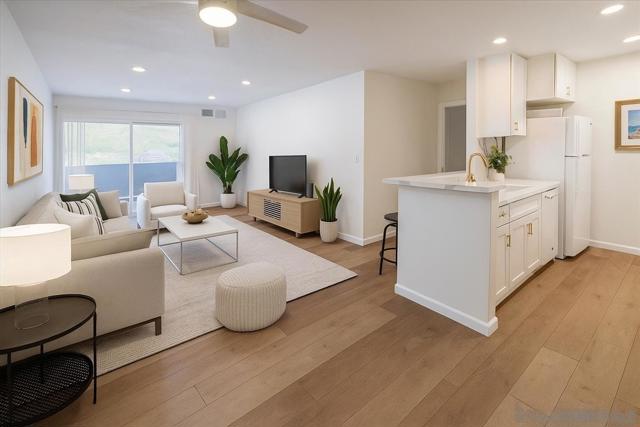 1621 Hotel Circle S, San Diego CA: https://media.crmls.org/mediaz/1832c46c-c368-4a39-9888-1744b2d57fc1.jpg