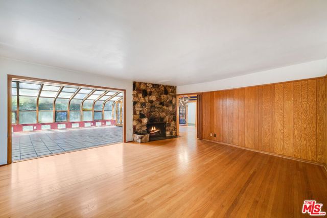 19305 Romar Place photo 5