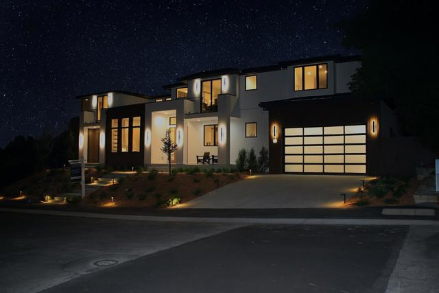 1025 Continental Drive, Menlo Park CA: https://media.crmls.org/mediaz/18331c2c-44c6-462c-9f80-dad47e75d2f0.jpg