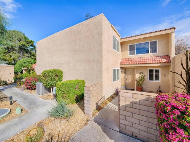 70100 Mirage Cove Drive, Rancho Mirage CA: https://media.crmls.org/mediaz/18335c0c-7ce5-4edc-ac38-16b8a96ffa2d.jpg