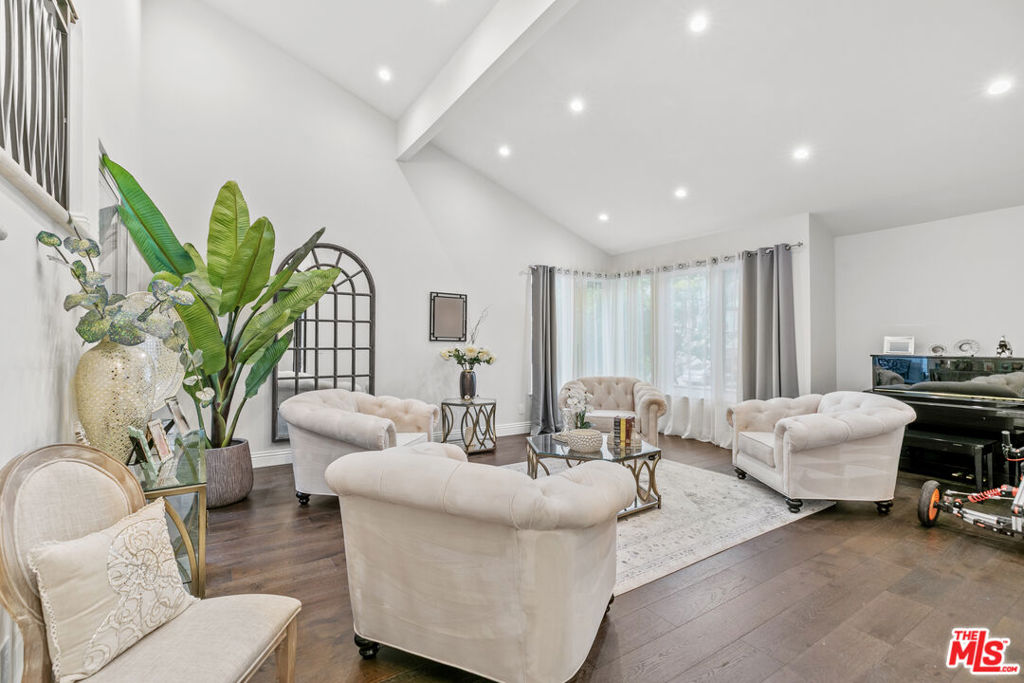 MLS #25618855 image #18