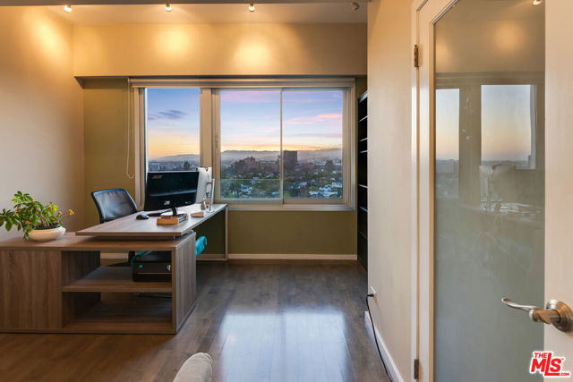 10501 Wilshire Boulevard, Los Angeles CA: https://media.crmls.org/mediaz/1833fb36-417d-4e6c-80a8-0d4efaa54cfb.jpg