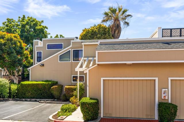 1993 Plymouth Street, Mountain View CA: https://media.crmls.org/mediaz/18342aaf-6dbe-4d96-9201-377314221c71.jpg