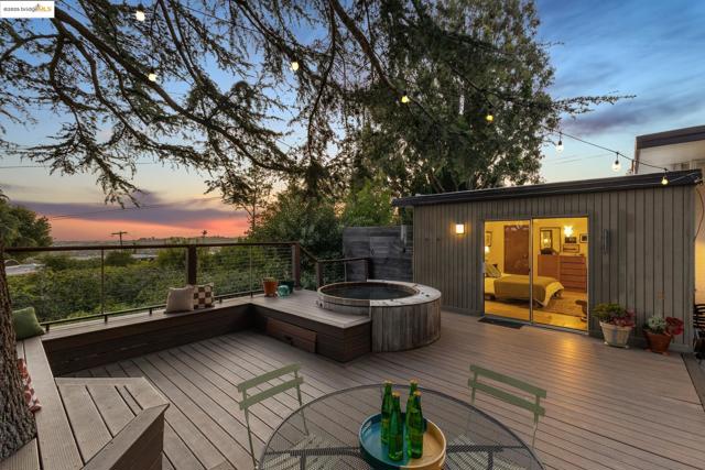 5345 Crown Ct, Castro Valley CA: https://media.crmls.org/mediaz/1835e0b1-4ee5-4008-b164-e02d5d957976.jpg