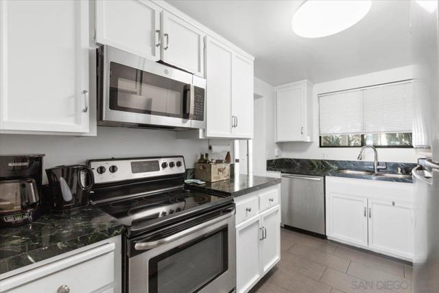 Image 6 of 19 For 3770 Crown Point  103