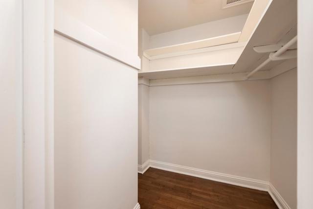 526 W Poplar Avenue, San Mateo CA: https://media.crmls.org/mediaz/183671d2-25ad-414d-934e-0b4d9062dc92.jpg