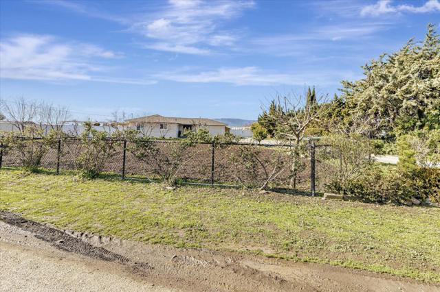 7381 Furlong Avenue, Gilroy CA: https://media.crmls.org/mediaz/183716e6-723e-4af0-a184-ac31ae2a7900.jpg