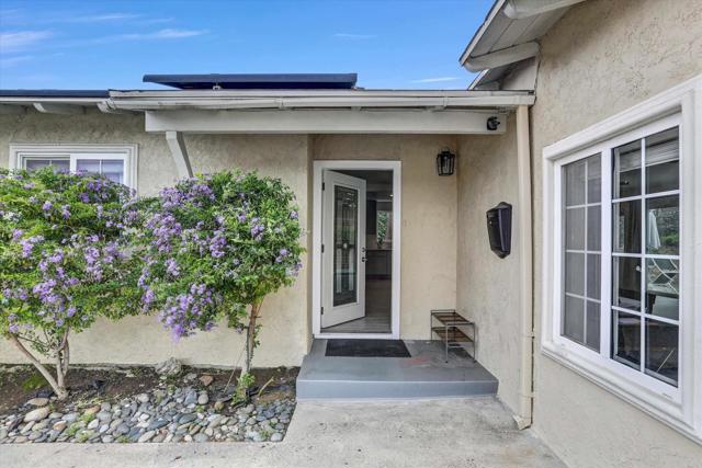 1629 primera Street, Lemon Grove CA: https://media.crmls.org/mediaz/18376722-a116-40de-a099-6fff18ddb2e6.jpg