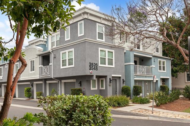 3528 Shoreline Bluff Ln, San Diego CA: https://media.crmls.org/mediaz/18378bef-7ffd-4638-b829-88cd06bcbc93.jpg