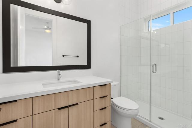 1219 Stonemark place, Vista CA: https://media.crmls.org/mediaz/18379e7f-8910-46b4-94c5-26ae7d69cbcc.jpg