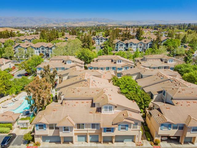 3344 Skyward Place, San Jose CA: https://media.crmls.org/mediaz/18390b81-8bd8-41d5-b46e-eb0d3849e40a.jpg