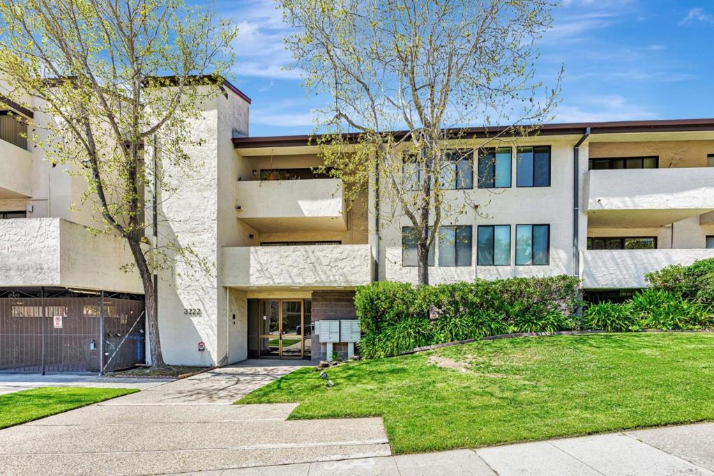3222 Glendora Drive #105