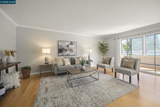 2000 Golden Rain Road, Walnut Creek CA: https://media.crmls.org/mediaz/183be002-e809-46fe-9bf9-e0eeb390ed34.jpg