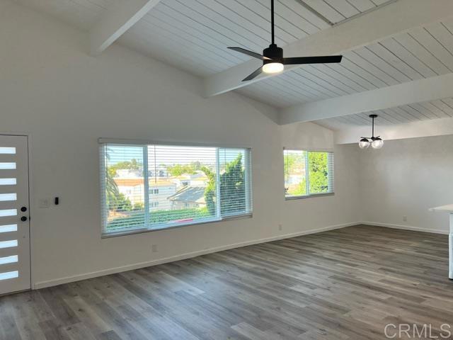 Detail Gallery Image 2 of 14 For 8535 Lemon Ave, La Mesa,  CA 91941 - 3 Beds | 2 Baths
