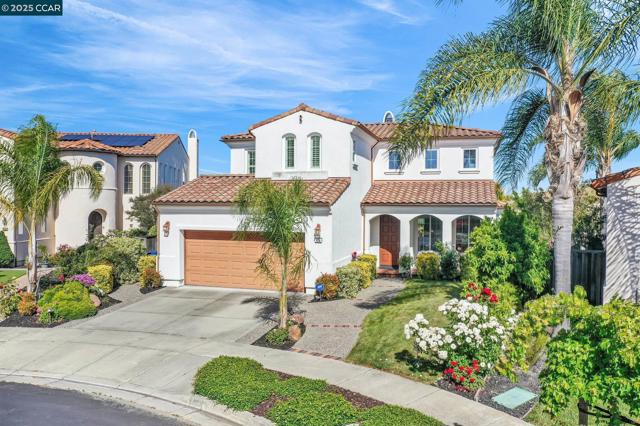 416 Ustilago Ct, San Ramon CA: https://media.crmls.org/mediaz/183c331d-1d51-4b84-bff3-e0d599ec3a8b.jpg