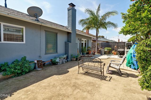 8423 Hollister Street, Ventura CA: https://media.crmls.org/mediaz/183c3807-09bc-44fe-b100-035ee64e804b.jpg