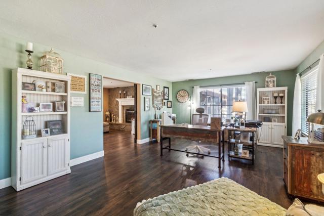 Detail Gallery Image 14 of 60 For 29950 Robbie Ln, Vista,  CA 92084 - 4 Beds | 3 Baths