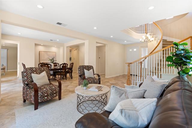 3463 Corte Fresa, Carlsbad CA: https://media.crmls.org/mediaz/183e5fa8-b6a4-492b-911a-6c60a62f8a4c.jpg