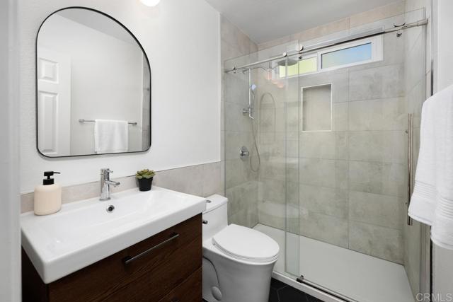 1218 Corte Zafiro, San Marcos CA: https://media.crmls.org/mediaz/183e76a1-7b83-4b8e-b1ad-63c02dea25db.jpg