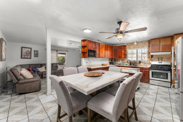 83307 Tourmaline Avenue, Indio CA: https://media.crmls.org/mediaz/183ec483-2207-4bd1-b42b-5af407a38b94.jpg