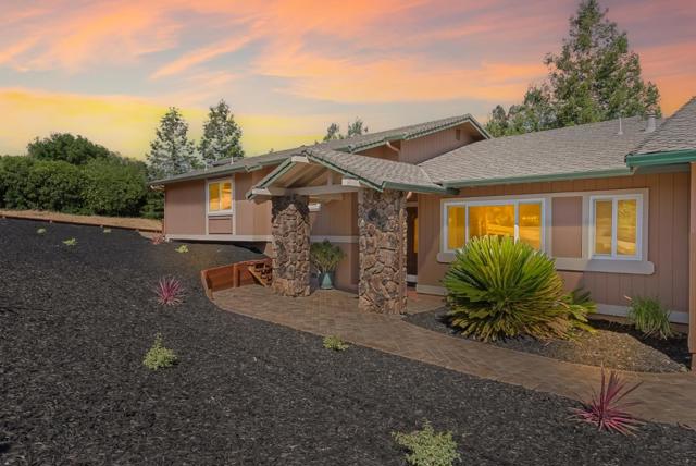17151 Parkview Drive, Morgan Hill CA: https://media.crmls.org/mediaz/183ed589-ebc1-42ff-8bfc-dc8debfb15a4.jpg