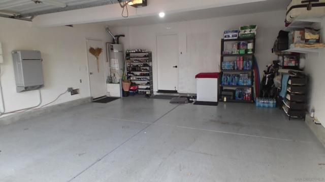 843 Caminito Las Olas, Chula Vista CA: https://media.crmls.org/mediaz/183f6c40-9fb4-4947-b241-6f810c89b671.jpg