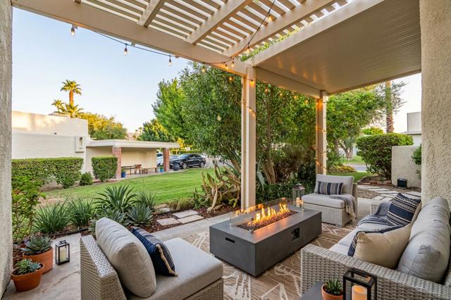 1683 Tam O Shanter Plaza, Palm Springs, CA 92264