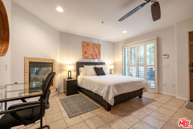 208 Villorrio Drive, Palm Springs CA: https://media.crmls.org/mediaz/1841529f-a626-4083-855f-c5476e701258.jpg