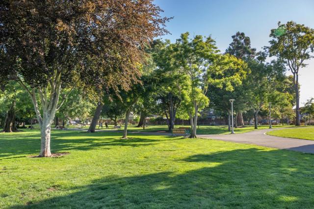 1411 Sanchez Avenue, Burlingame CA: https://media.crmls.org/mediaz/18415cc1-56d8-4664-9f35-36ba4772ec6b.jpg