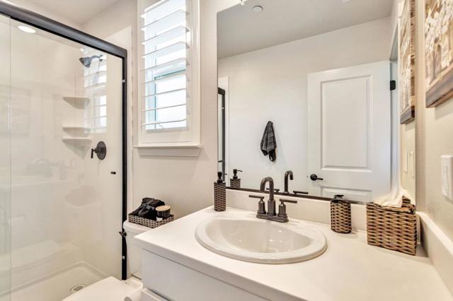 172 Vienna Way, Hollister CA: https://media.crmls.org/mediaz/184259d7-81b6-4734-842d-cd276a5f0ac4.jpg