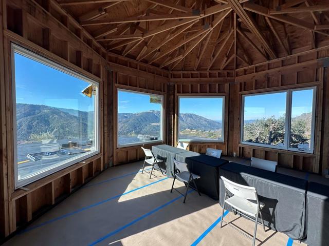 304 Country Club, Carmel Valley CA: https://media.crmls.org/mediaz/1843c1bb-ff8d-4624-a581-d08407127ab7.jpg