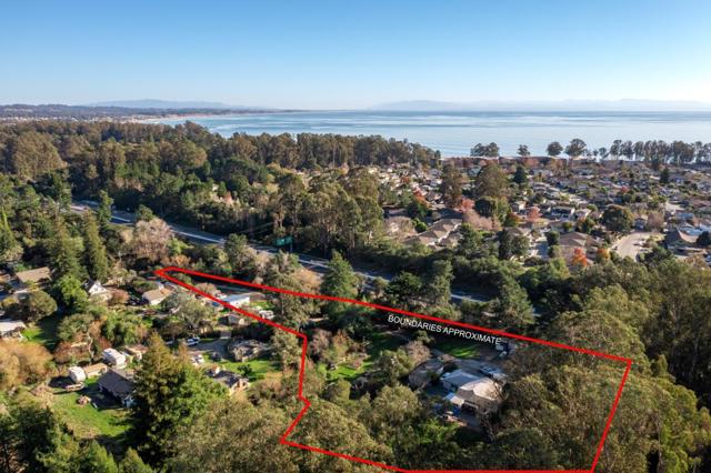 2603 Monterey Avenue, Soquel CA: https://media.crmls.org/mediaz/1843ca39-0289-4277-874b-3554cb3fe0f4.jpg