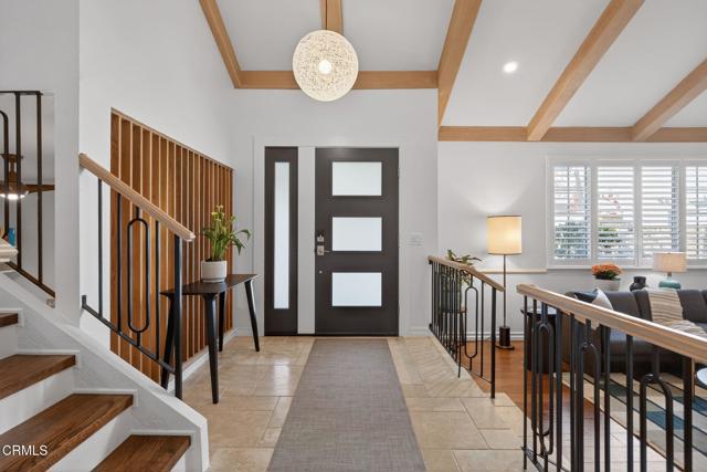 Detail Gallery Image 5 of 73 For 2274 via Tomas, Camarillo,  CA 93010 - 5 Beds | 2/1 Baths